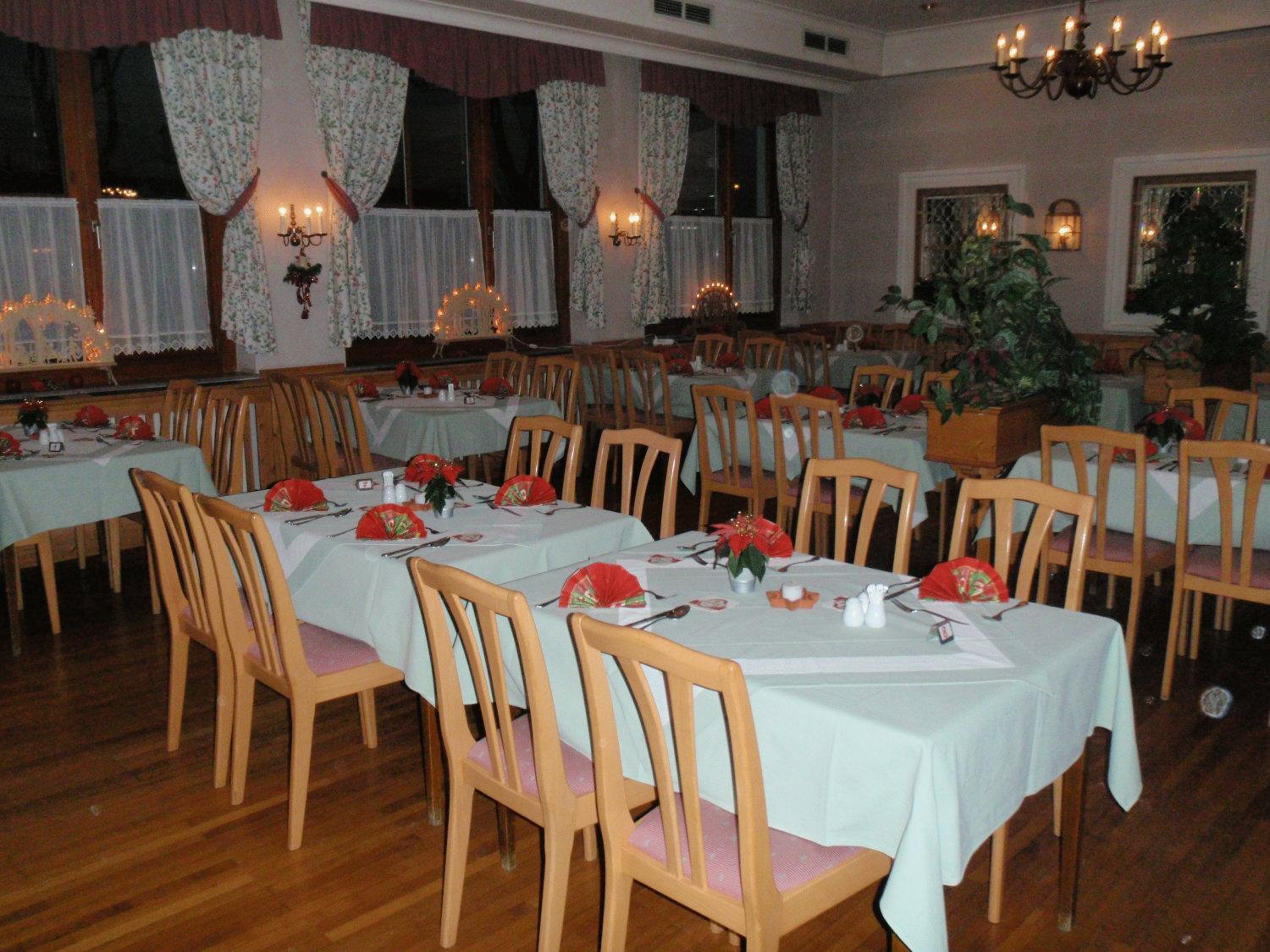 Hotel-Restaurant Moser Pöchlarn Extérieur photo